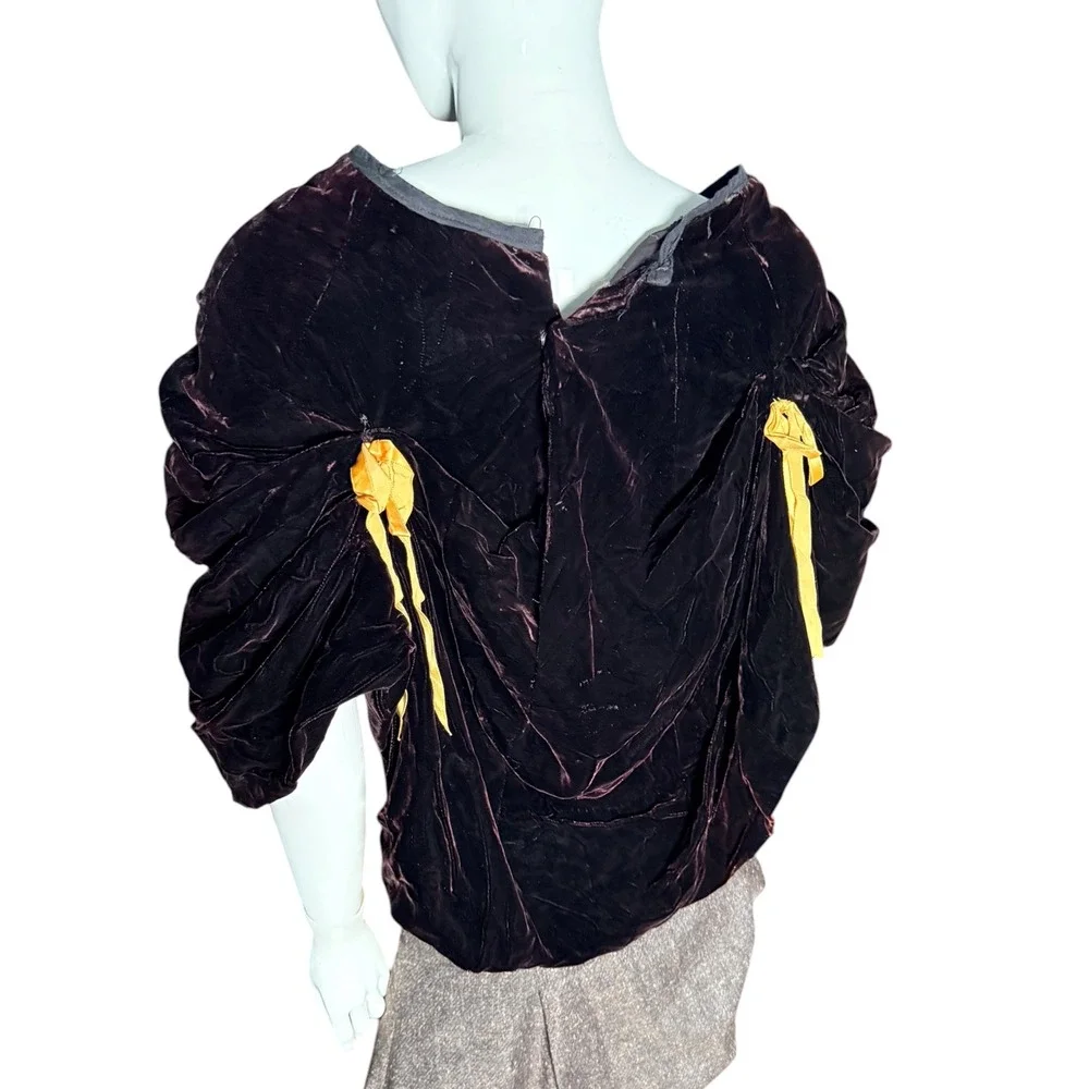Antique Velvet mantle Sleeveless Shoulder Wrap Draped Bows burgundy gold M L